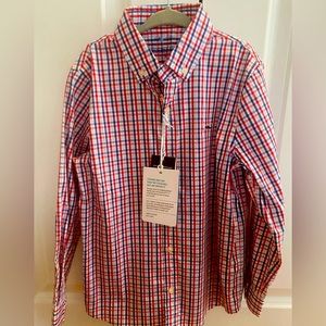 NEW WITH TAGS!!!  🎉Boys Vineyard Vines Performance Button Down Shirt🎉